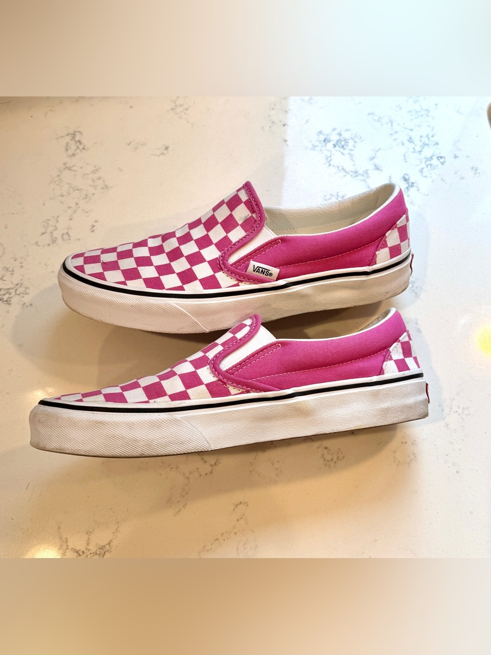 vans checkerboard slip on bright pink women’s size 8.5 - Picture 3 of 7